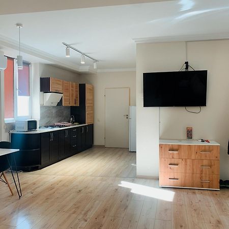 Apartments Domovik Korzo Mukatjevo Eksteriør billede