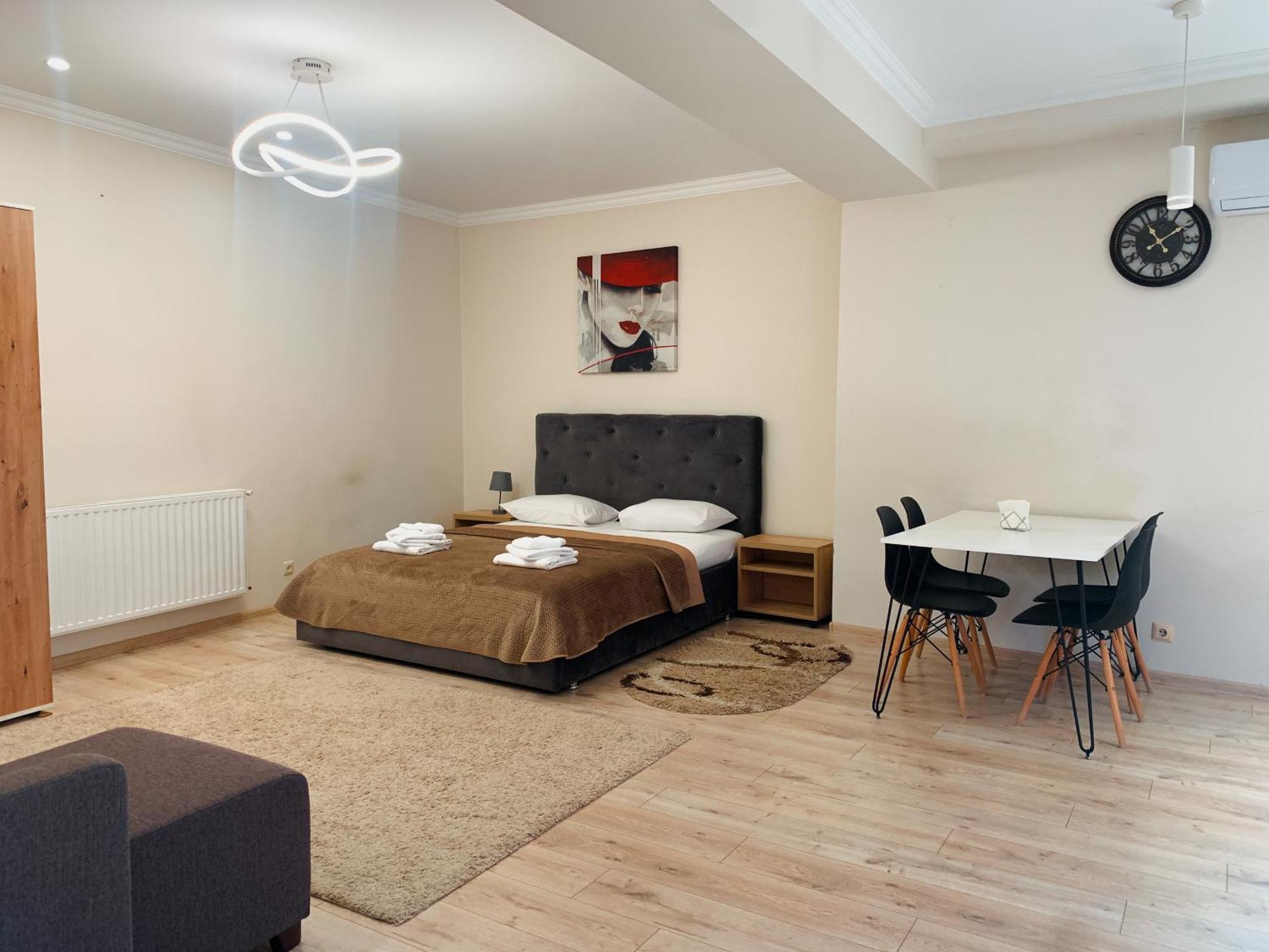 Apartments Domovik Korzo Mukatjevo Eksteriør billede